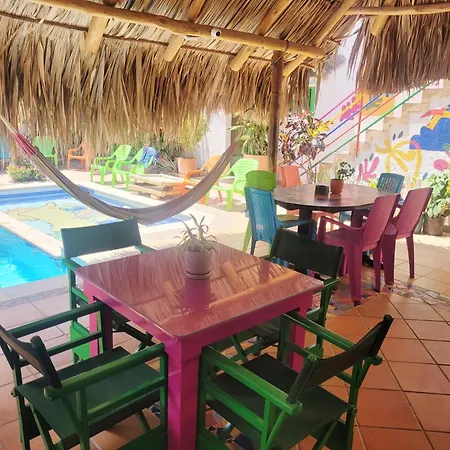 Divanga Hostel And Diving-3